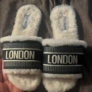 Steve Madden Black & White LONDON Faux Fur Slide Mules